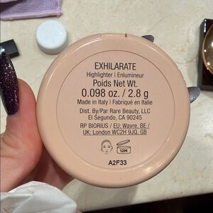 Rare Beauty Exhilarate Highlighter - Peach Beige